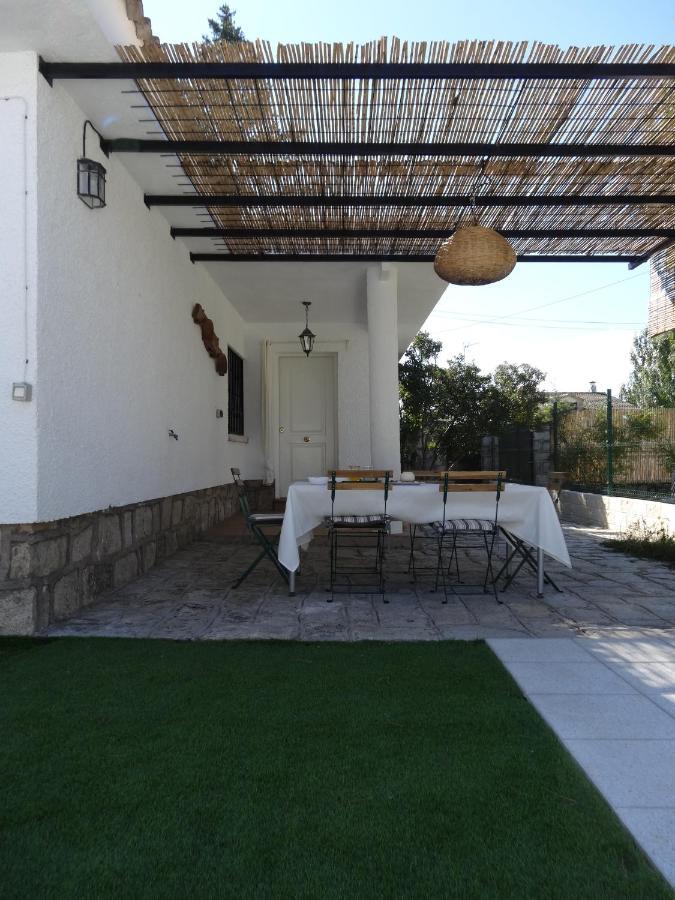 Casa Rural Mirando A La Pena "Grupo Mirando A Gredos" Cadalso de los Vidrios 外观 照片